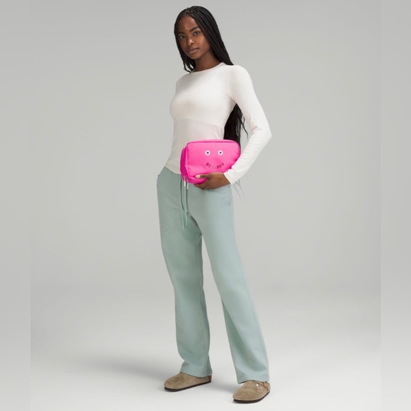 lululemon Daily Essentials Large Pouch 5L PINK New NWT - Picture 10 of 12